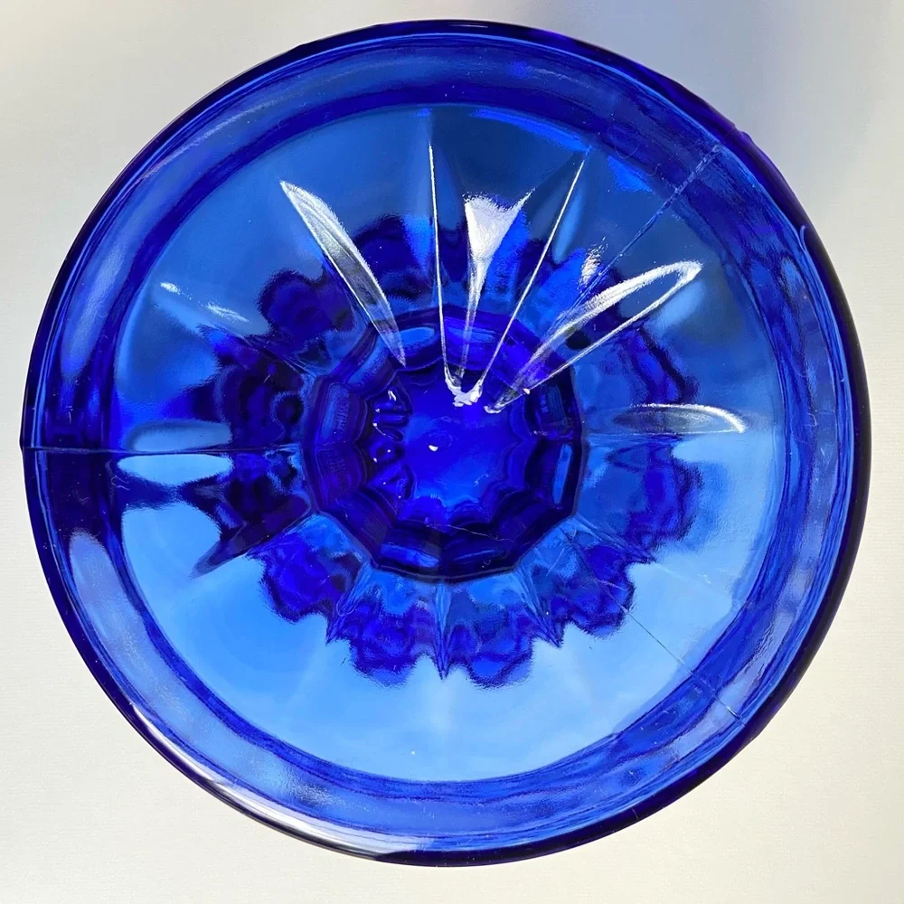 Avon Fostoria vintage blue pressed glass creamer pitcher Mt Vernon medallion